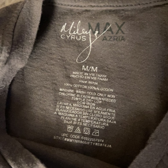 Drumset Graphic T-shirt. Size M (juniors) - Picture 4 of 4